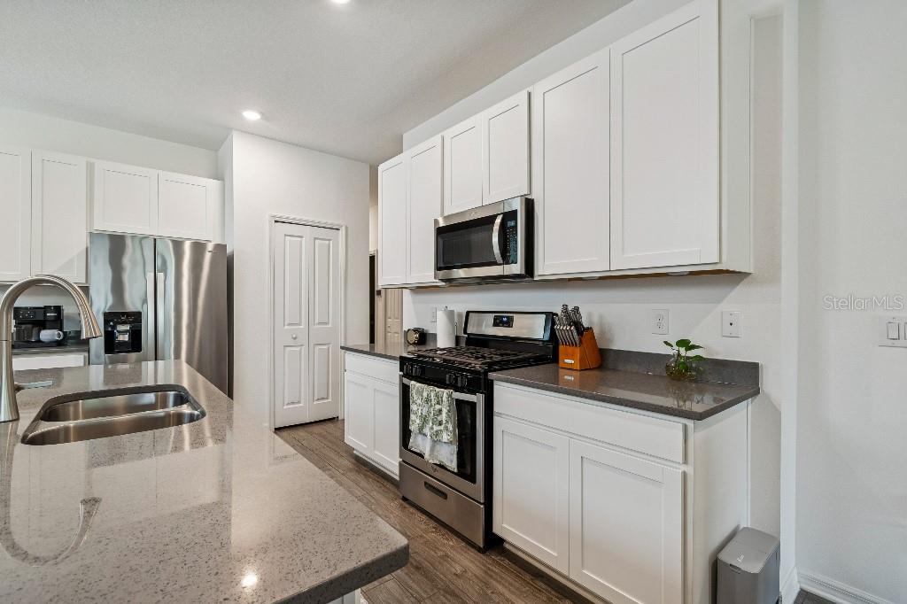 Image 4 of 42 For 5411 Los Robles Court