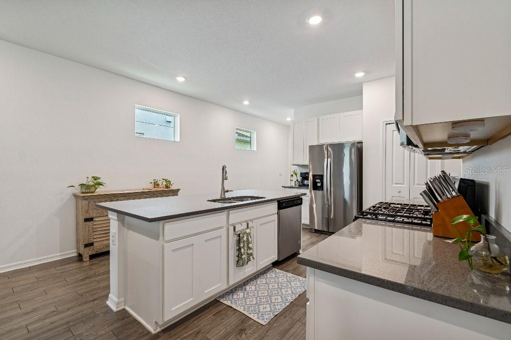 Image 5 of 42 For 5411 Los Robles Court