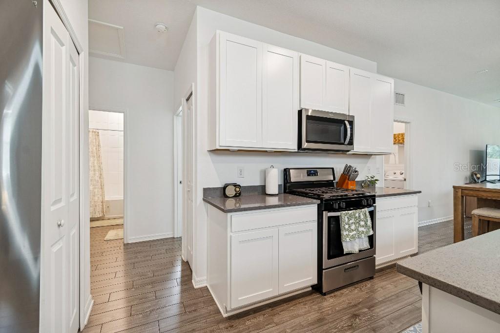 Image 6 of 42 For 5411 Los Robles Court