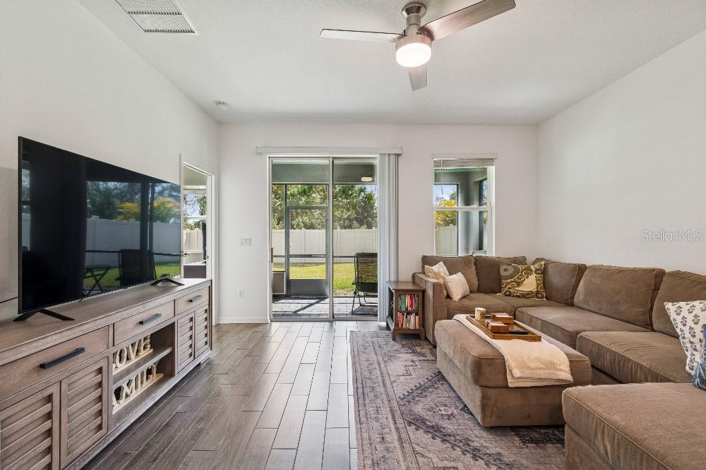 Image 8 of 42 For 5411 Los Robles Court