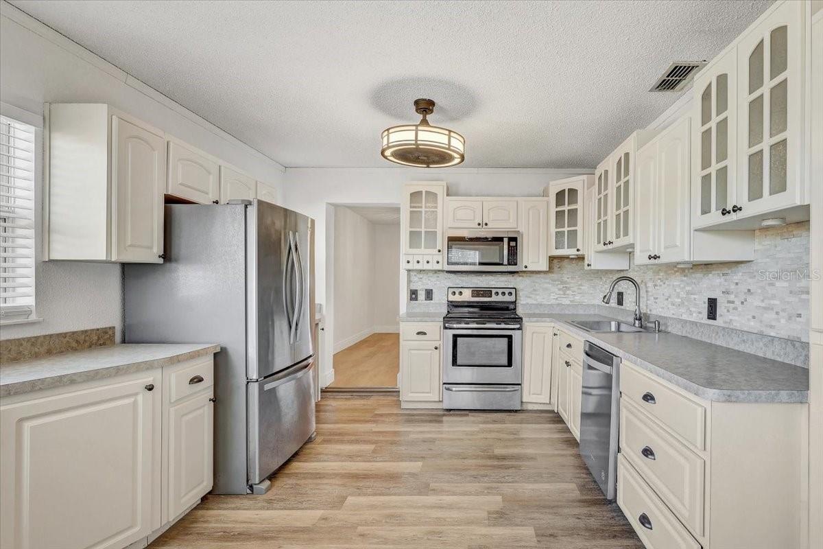 Image 9 of 52 For 7012 Pin Cherry Lane