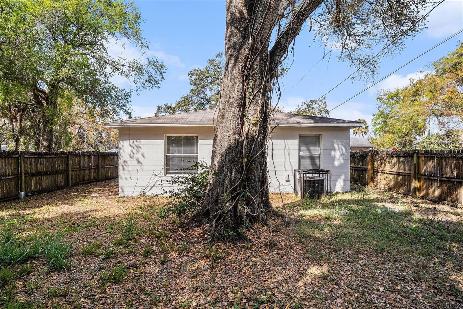 Image 25 of 28 For 3807 Palifox Street