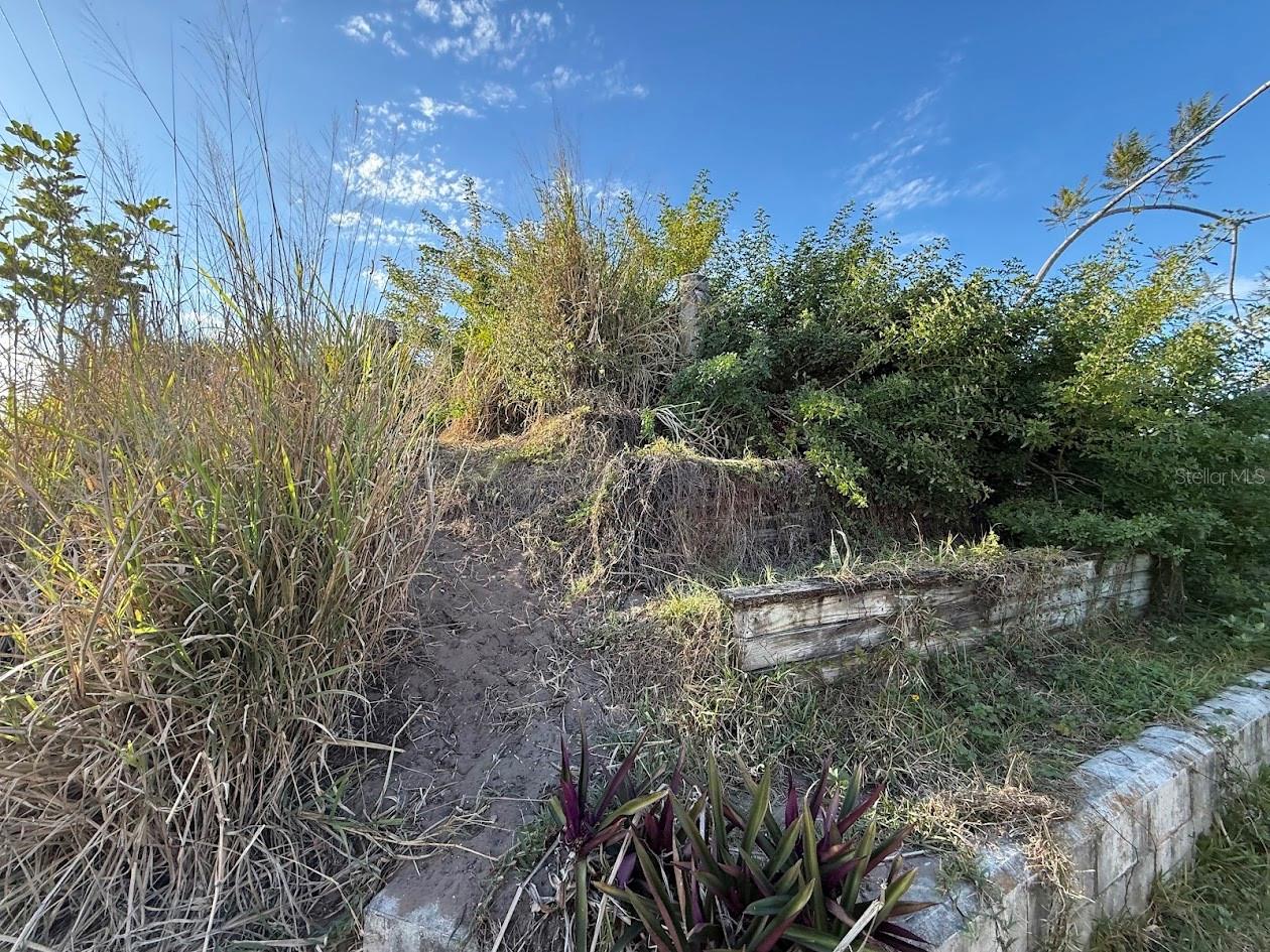 Image 11 of 40 For 1203 40th Avenue W