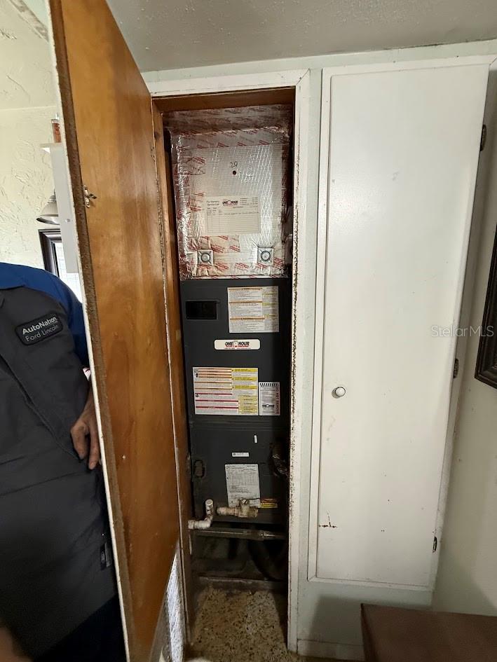 Image 19 of 40 For 1203 40th Avenue W