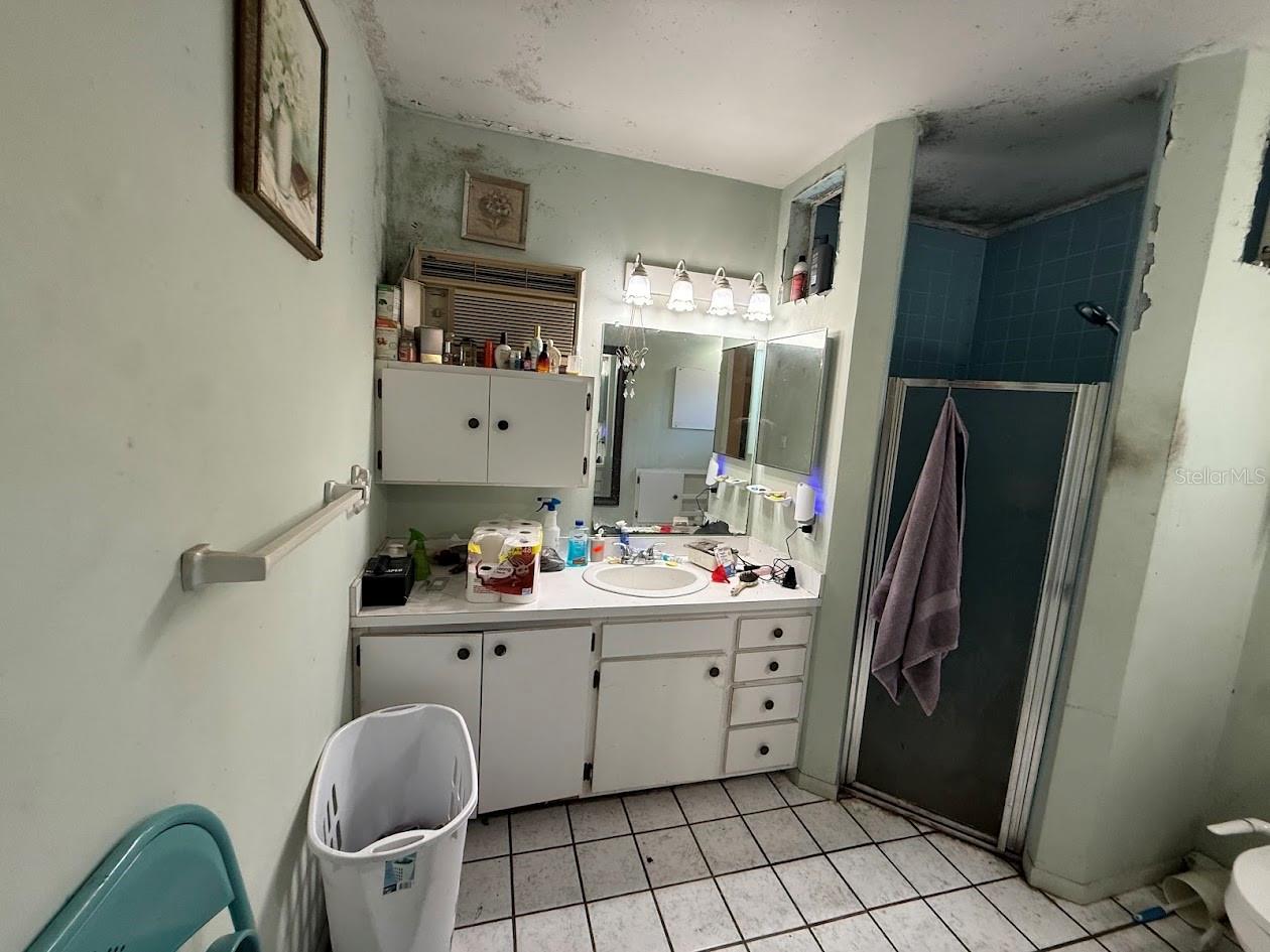 Image 24 of 40 For 1203 40th Avenue W