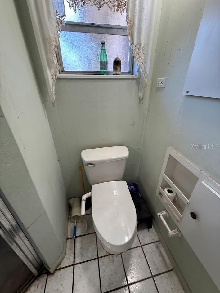 Image 27 of 40 For 1203 40th Avenue W