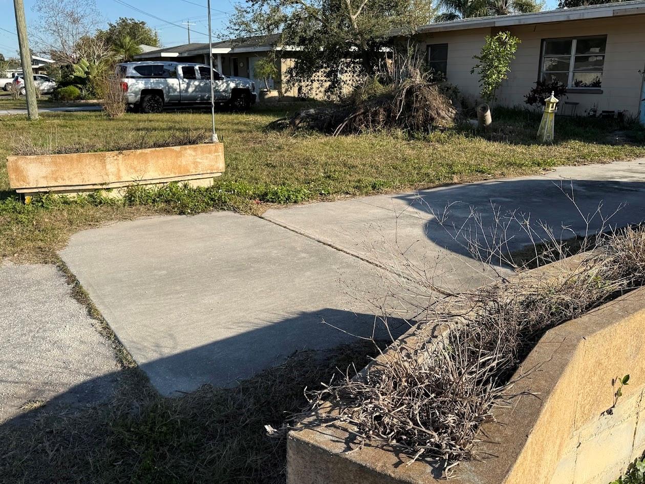 Image 34 of 40 For 1203 40th Avenue W