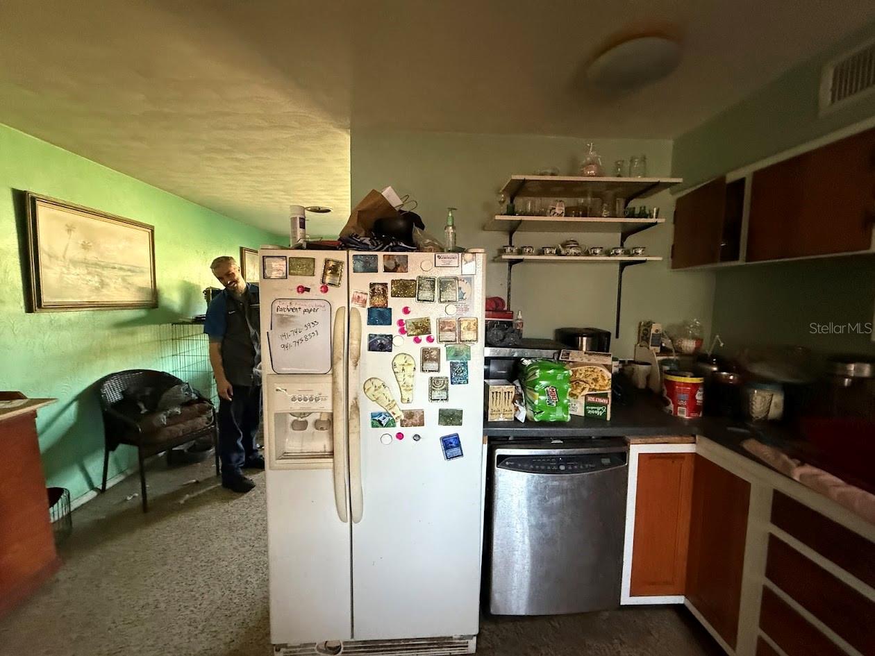 Image 8 of 40 For 1203 40th Avenue W