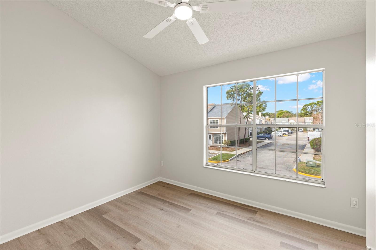 Image 13 of 17 For 6720 121st Avenue 8