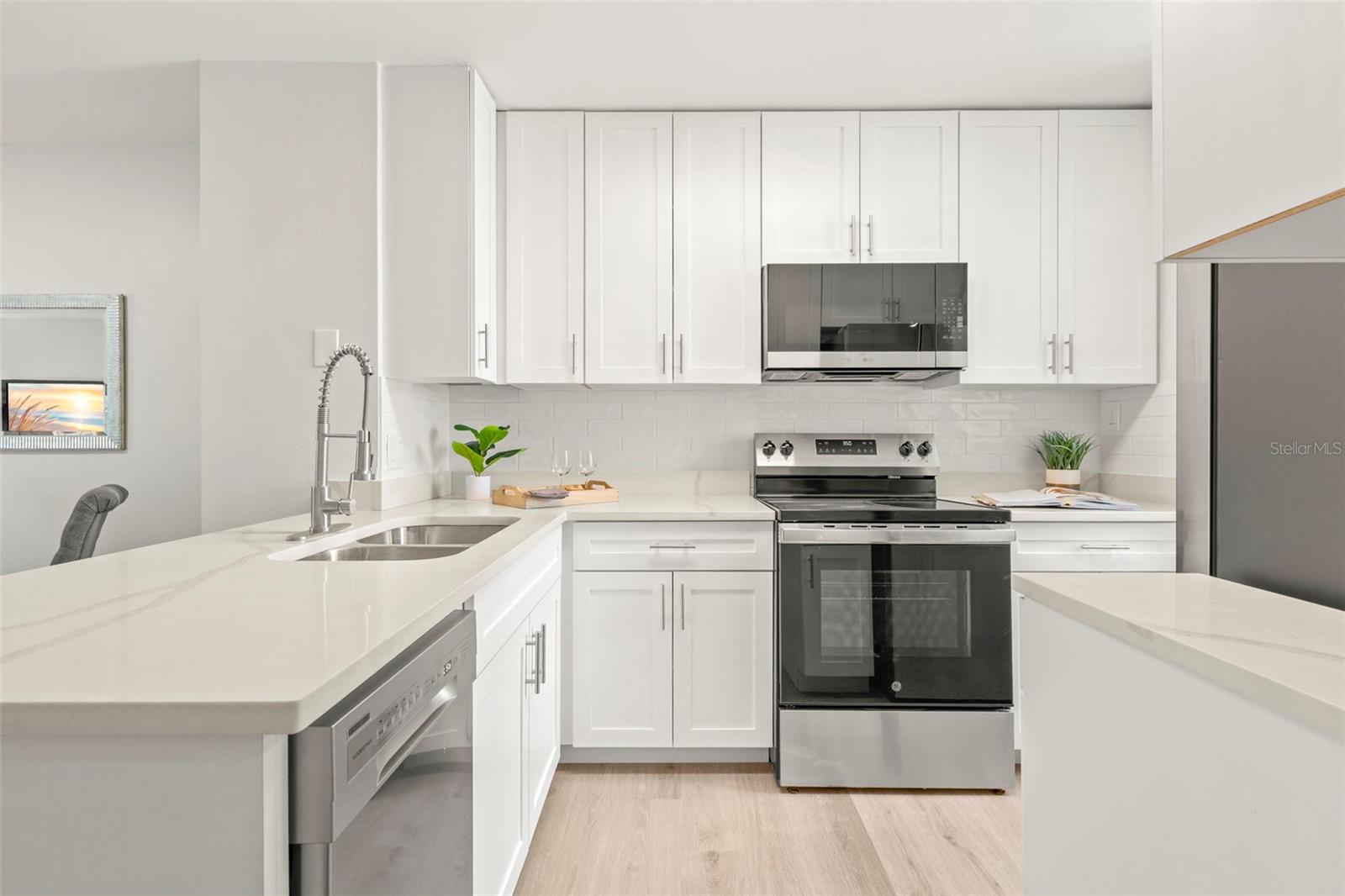 Image 7 of 17 For 6720 121st Avenue 8