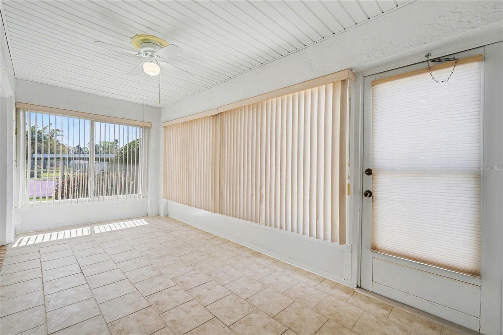 Image 17 of 38 For 401 Finchley Court A