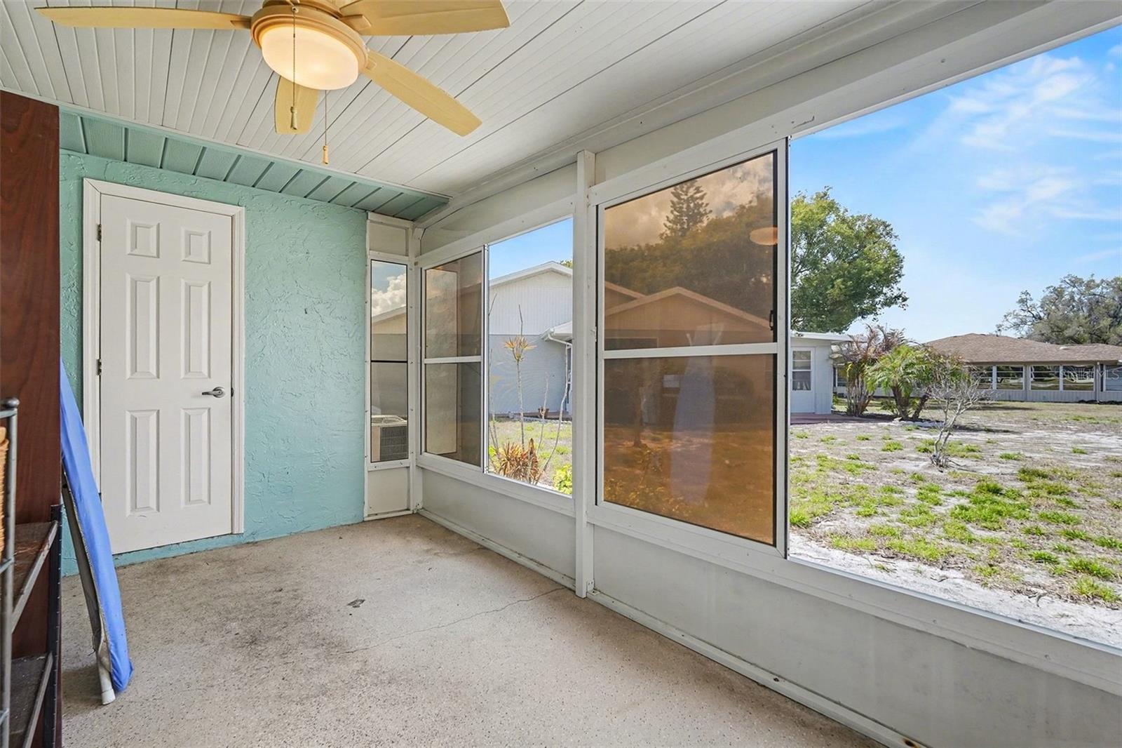 Image 22 of 38 For 401 Finchley Court A