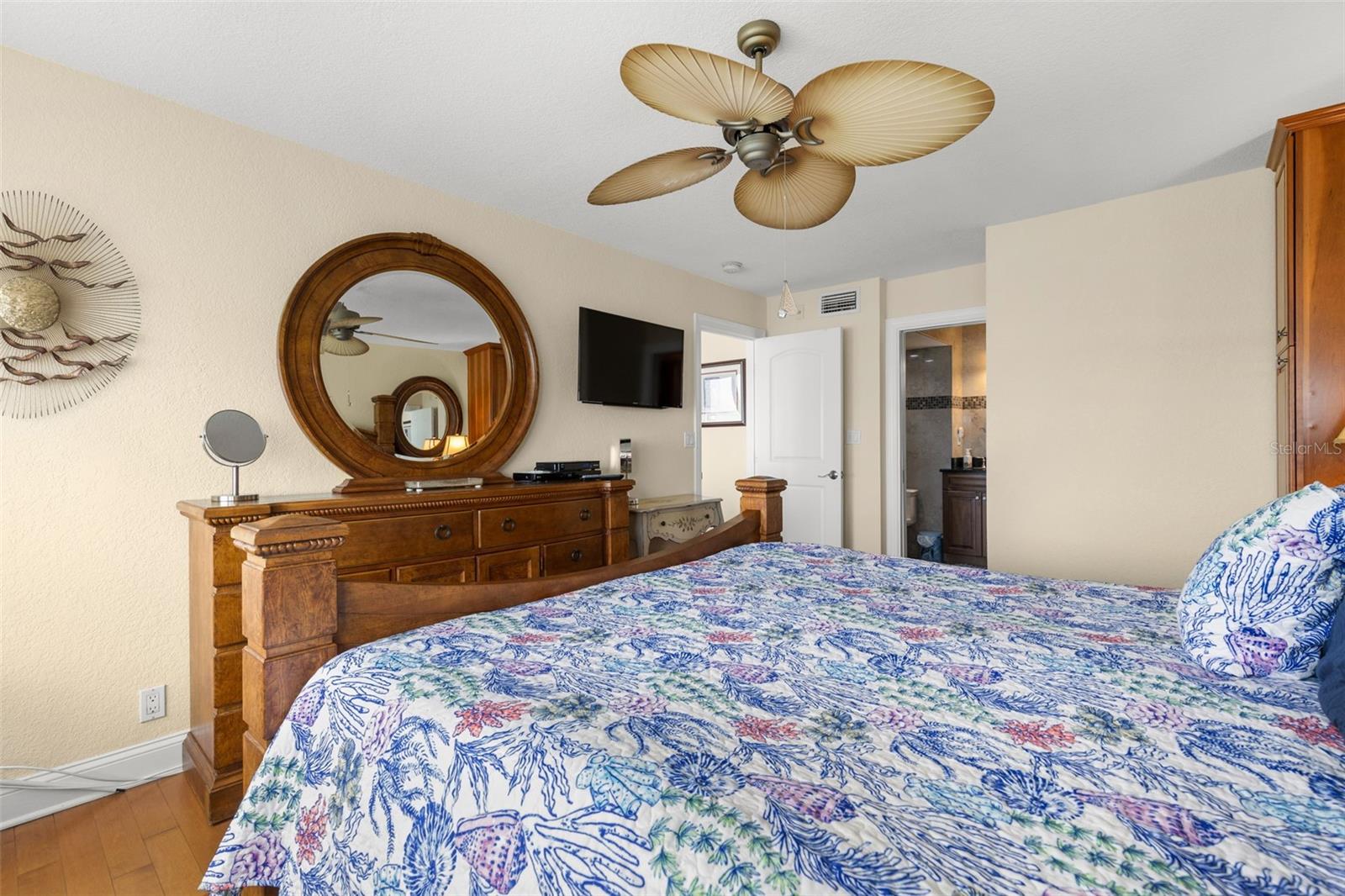 Image 16 of 24 For 5279 Isla Key Boulevard S 413