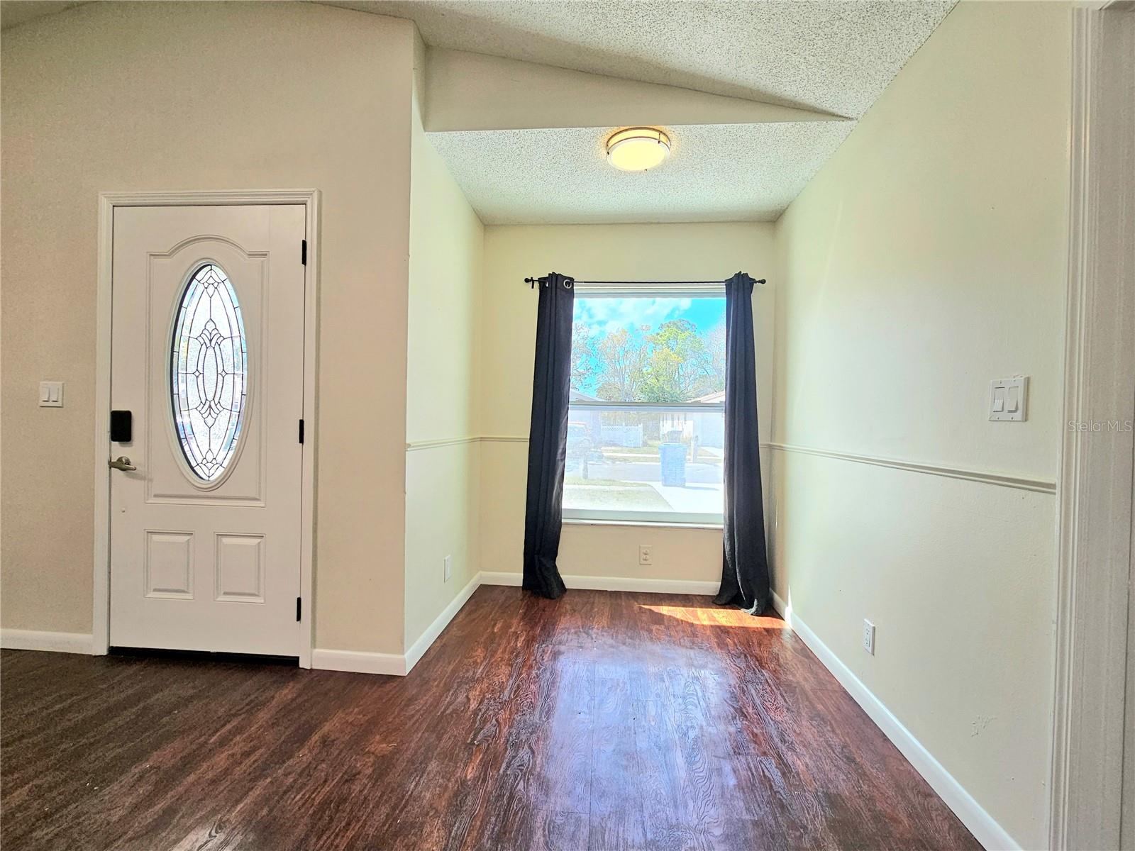 Image 10 of 40 For 1649 12th Street Sw