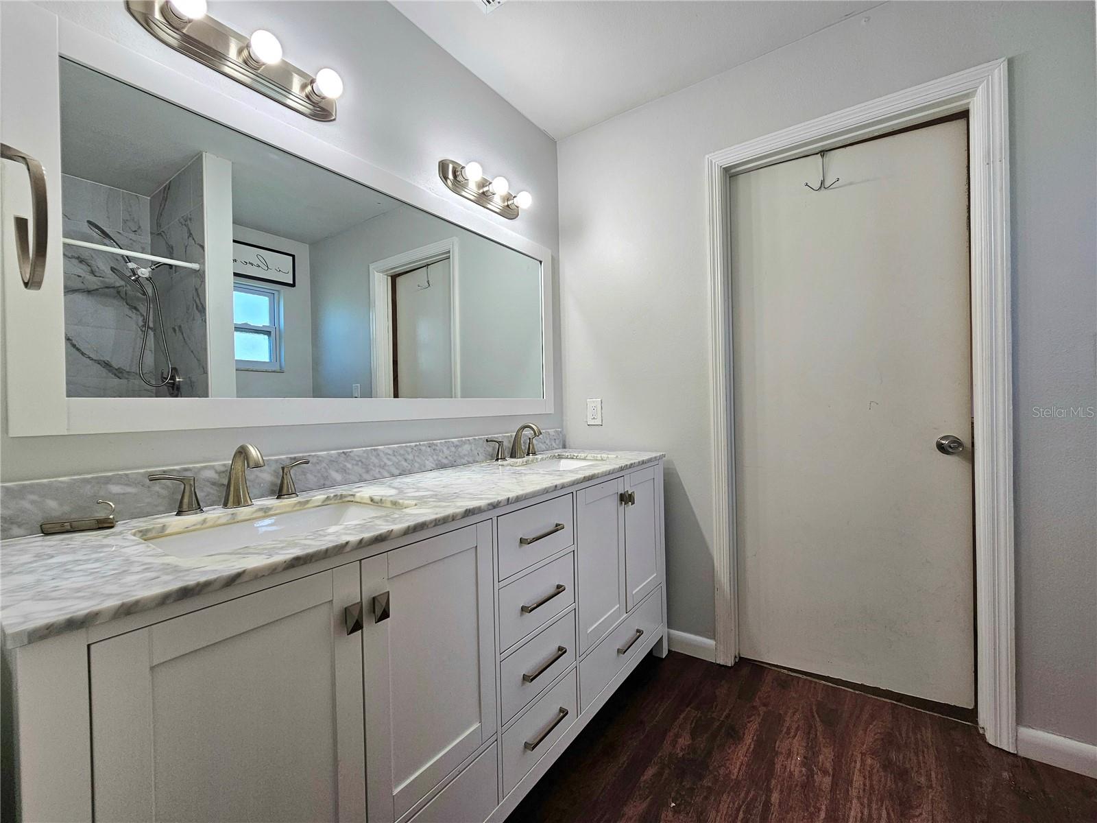 Image 15 of 40 For 1649 12th Street Sw