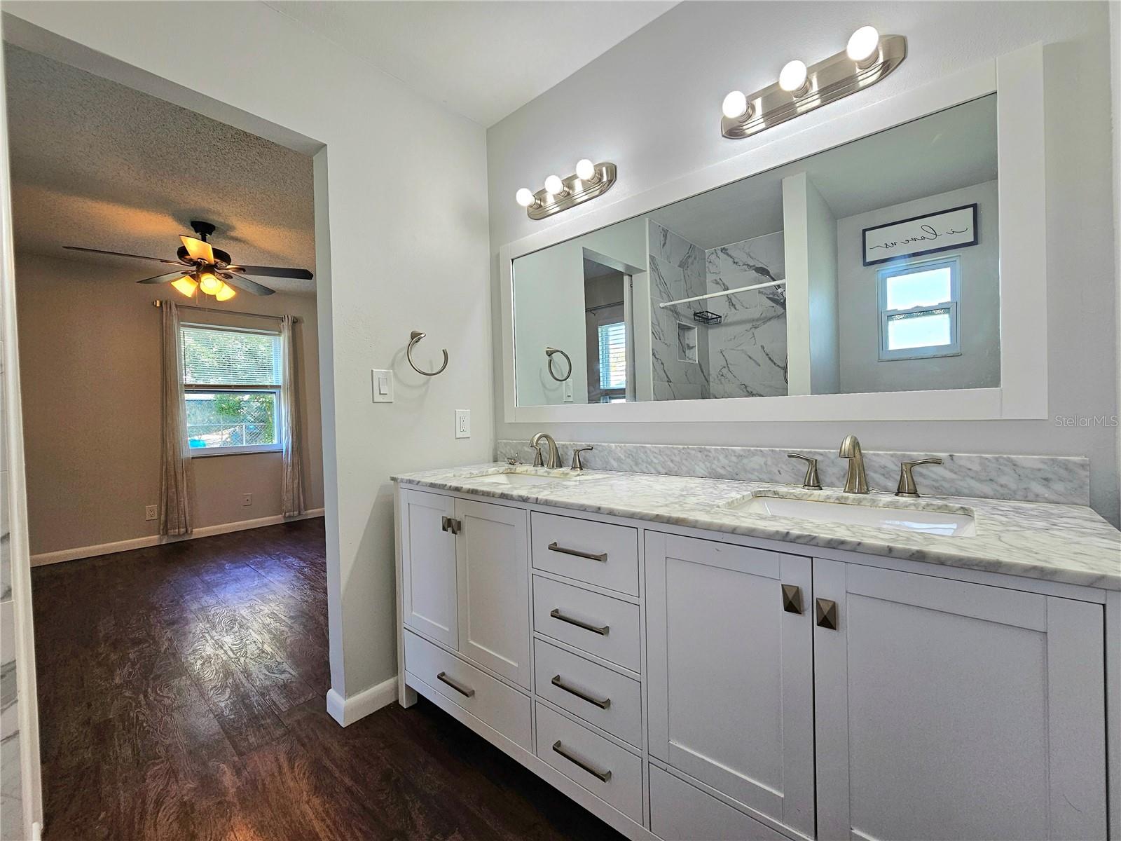 Image 18 of 40 For 1649 12th Street Sw