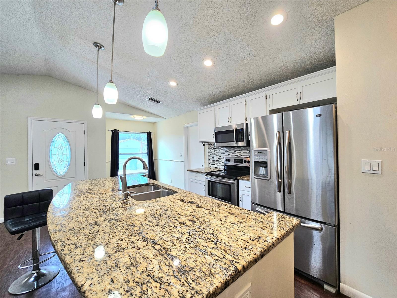 Image 6 of 40 For 1649 12th Street Sw