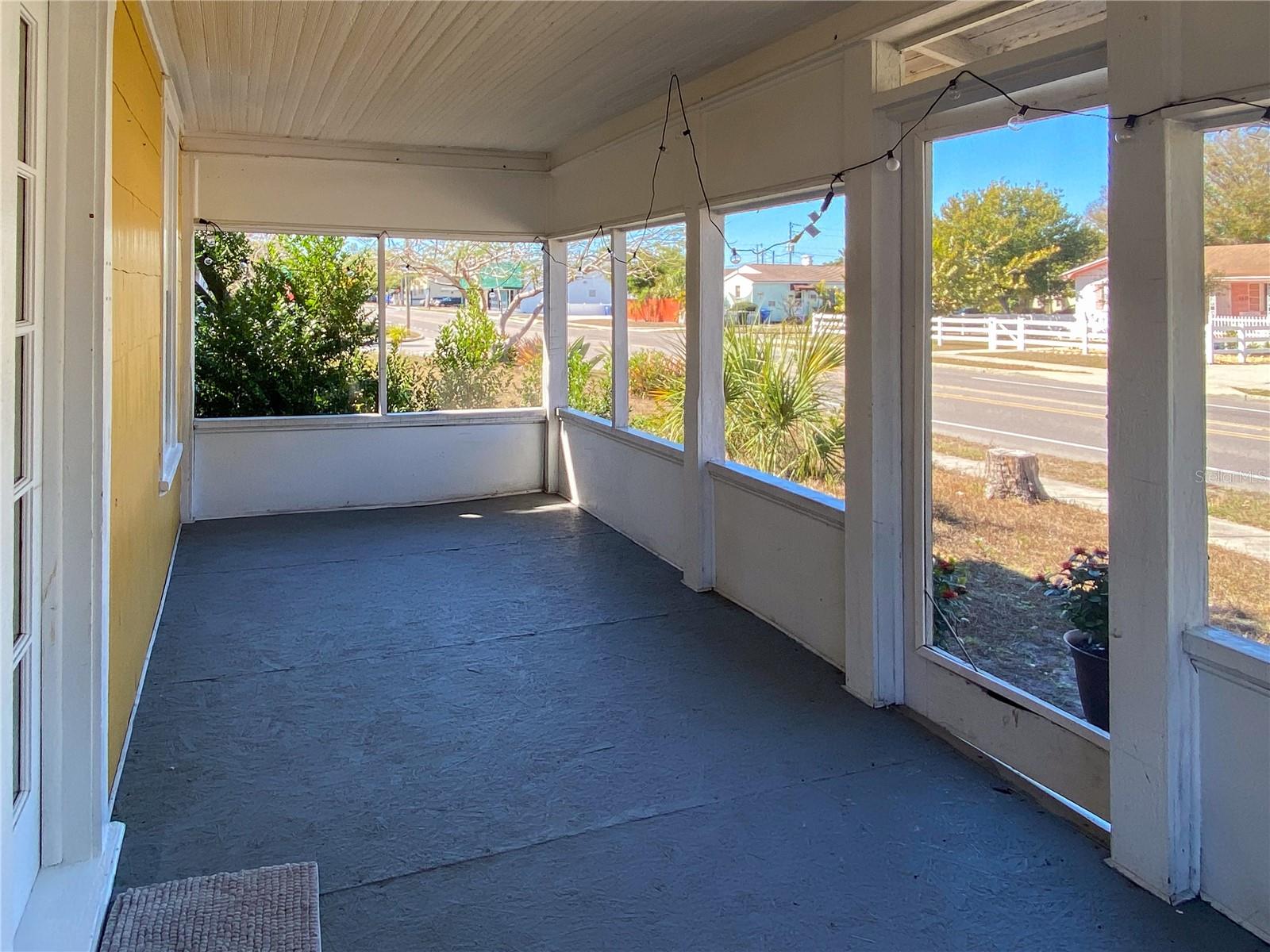 Image 2 of 13 For 1466 30th Avenue N