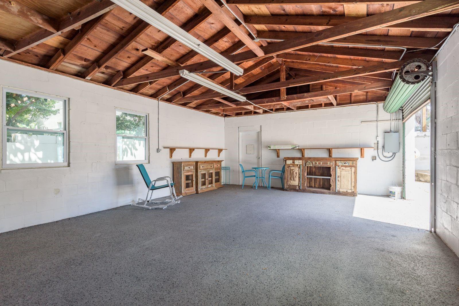 Listing photo id 11 for 1115 Pennsylvania Avenue