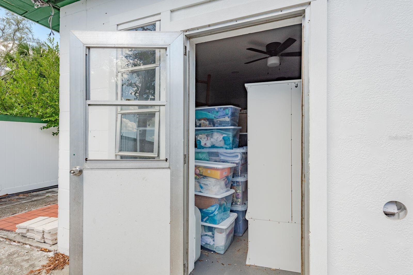 Listing photo id 13 for 1115 Pennsylvania Avenue