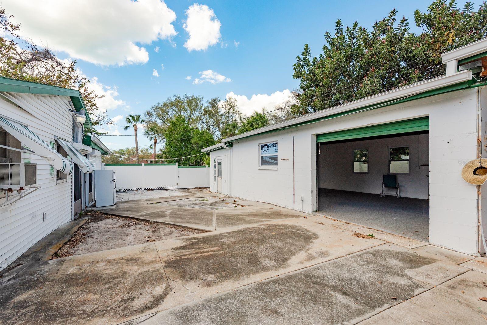 Listing photo id 15 for 1115 Pennsylvania Avenue