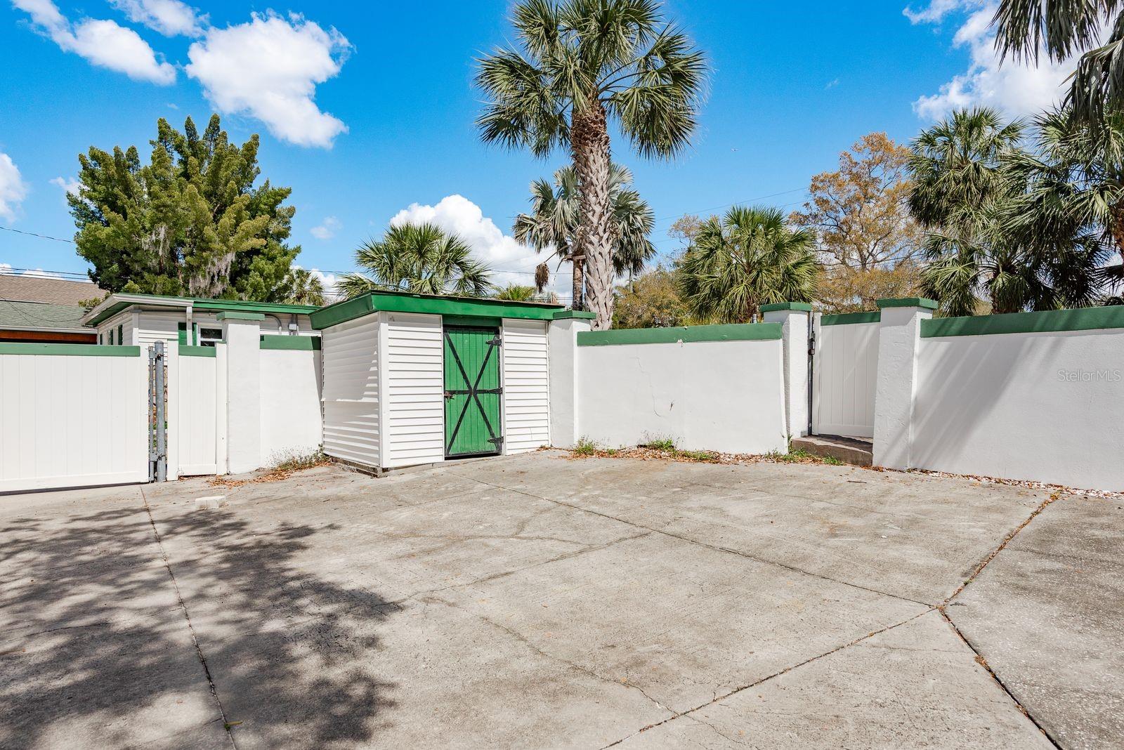 Listing photo id 19 for 1115 Pennsylvania Avenue