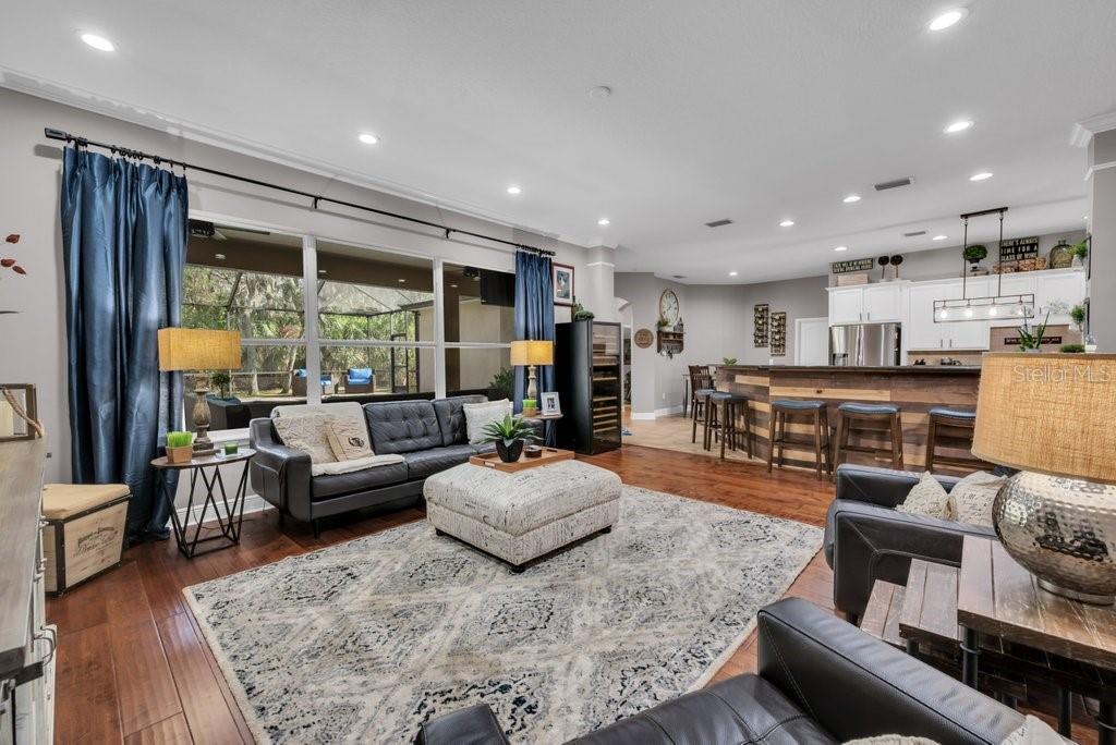 Listing photo id 14 for 15912 Ternglade Drive