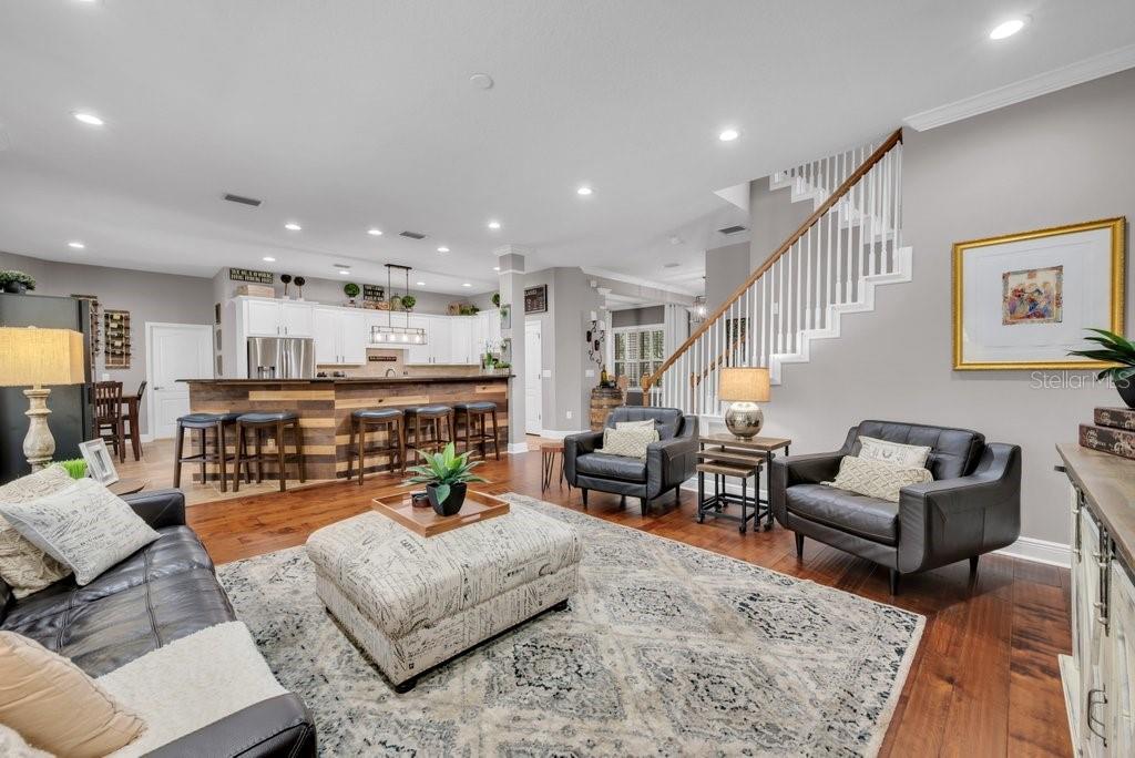 Listing photo id 15 for 15912 Ternglade Drive