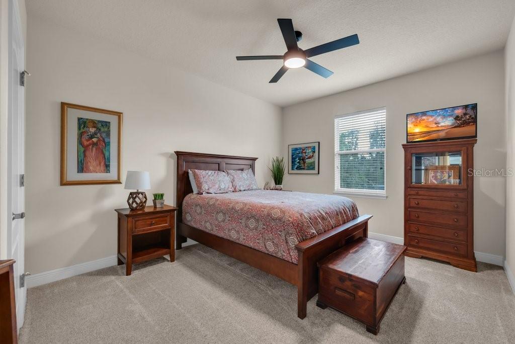 Listing photo id 30 for 15912 Ternglade Drive