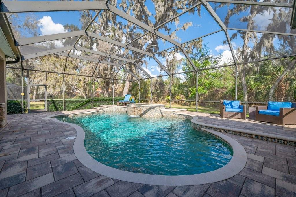 Listing photo id 33 for 15912 Ternglade Drive