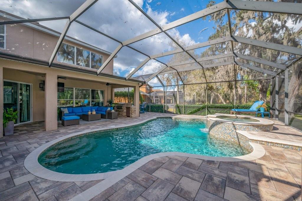 Listing photo id 36 for 15912 Ternglade Drive