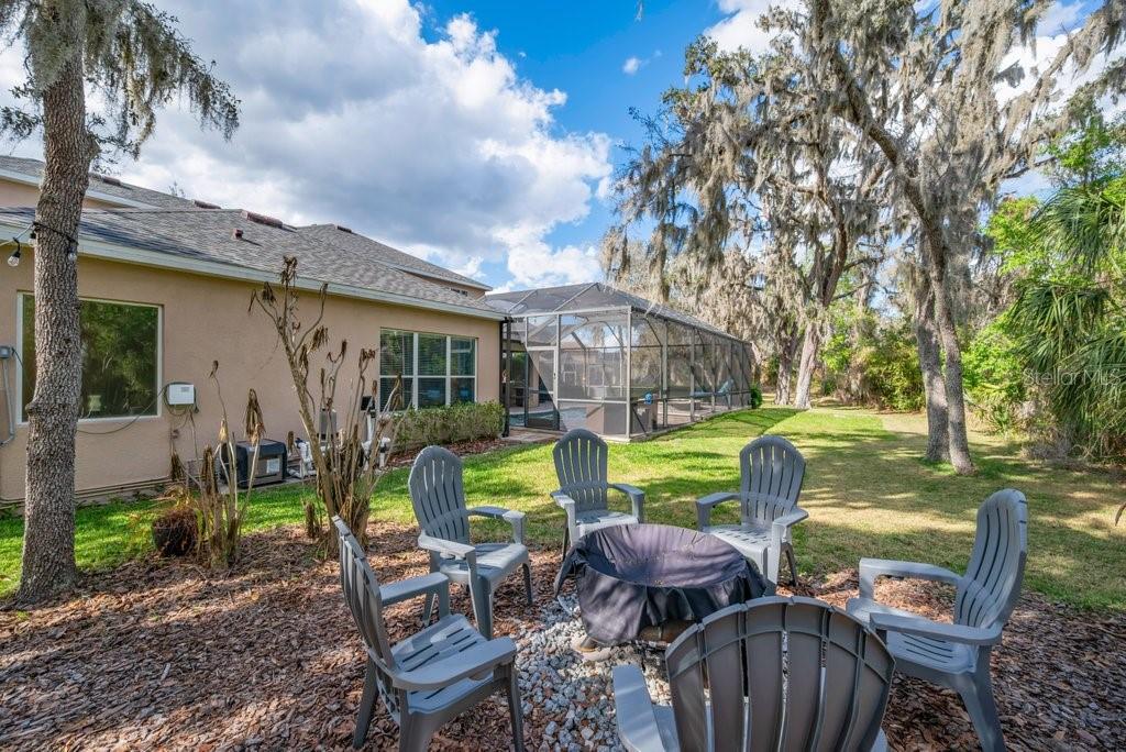 Listing photo id 37 for 15912 Ternglade Drive