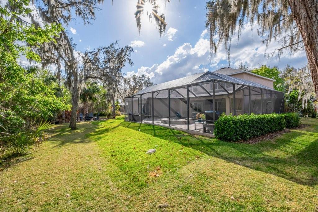 Listing photo id 39 for 15912 Ternglade Drive