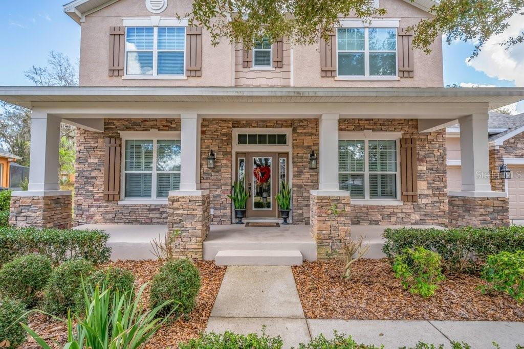 Listing photo id 3 for 15912 Ternglade Drive