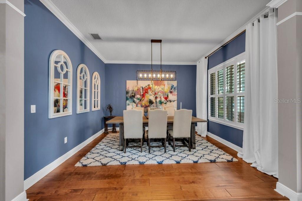 Listing photo id 5 for 15912 Ternglade Drive