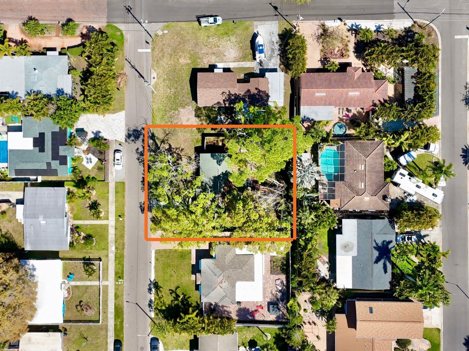 Image 6 of 17 For 2706 46th Street S