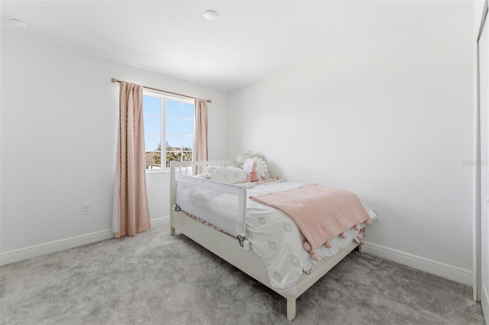 Image 26 of 49 For 8322 Eagle Brook Drive