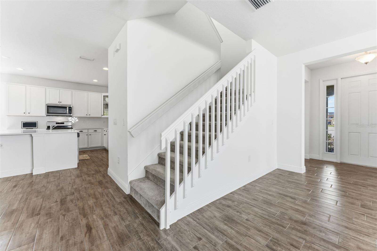 Image 5 of 49 For 8322 Eagle Brook Drive