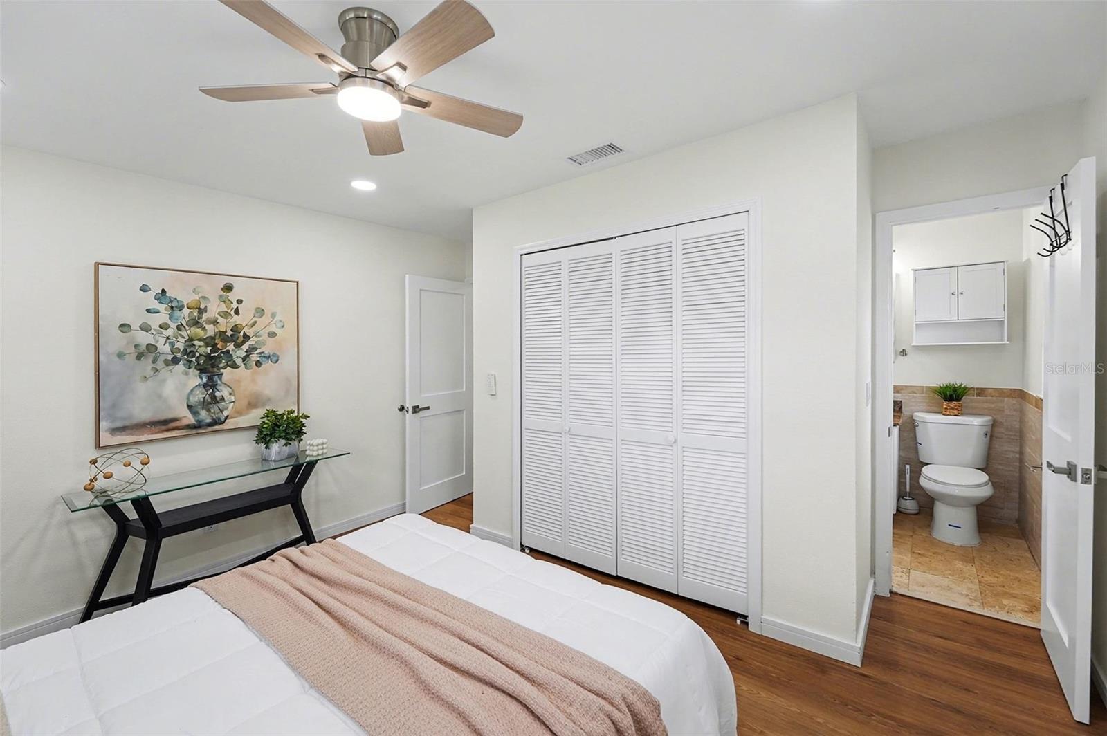 Image 14 of 31 For 6511 Sawyer Court