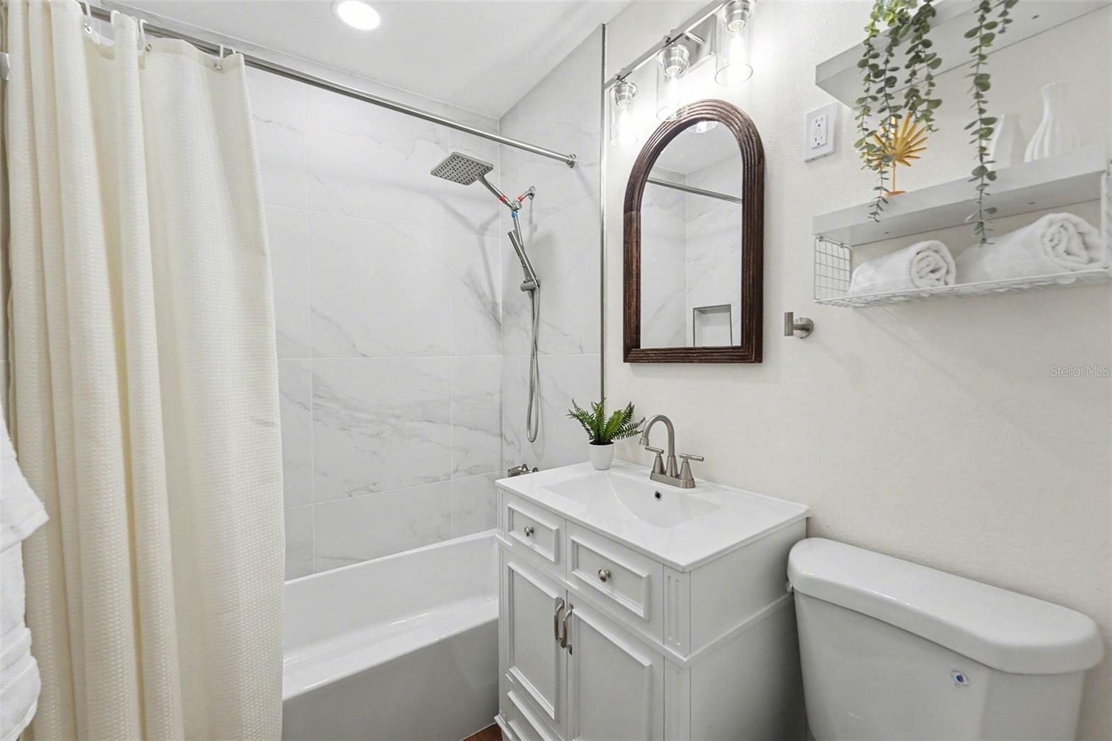 Image 16 of 31 For 6511 Sawyer Court