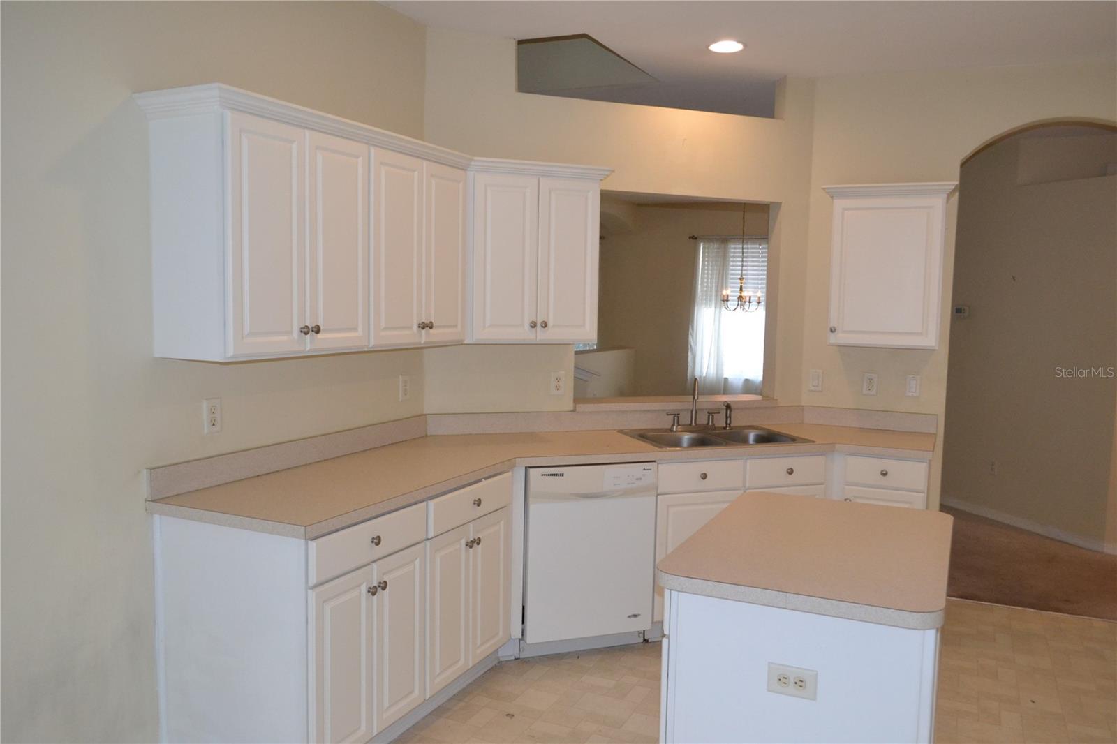 Image 21 of 32 For 27353 Edenfield Drive