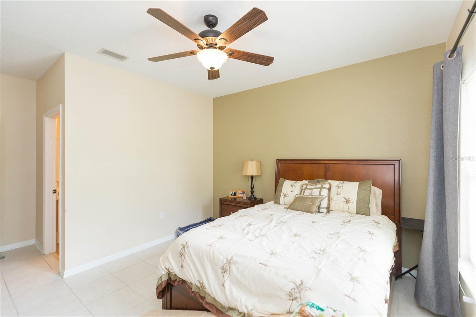 Image 22 of 39 For 821 Normandy Trace Road