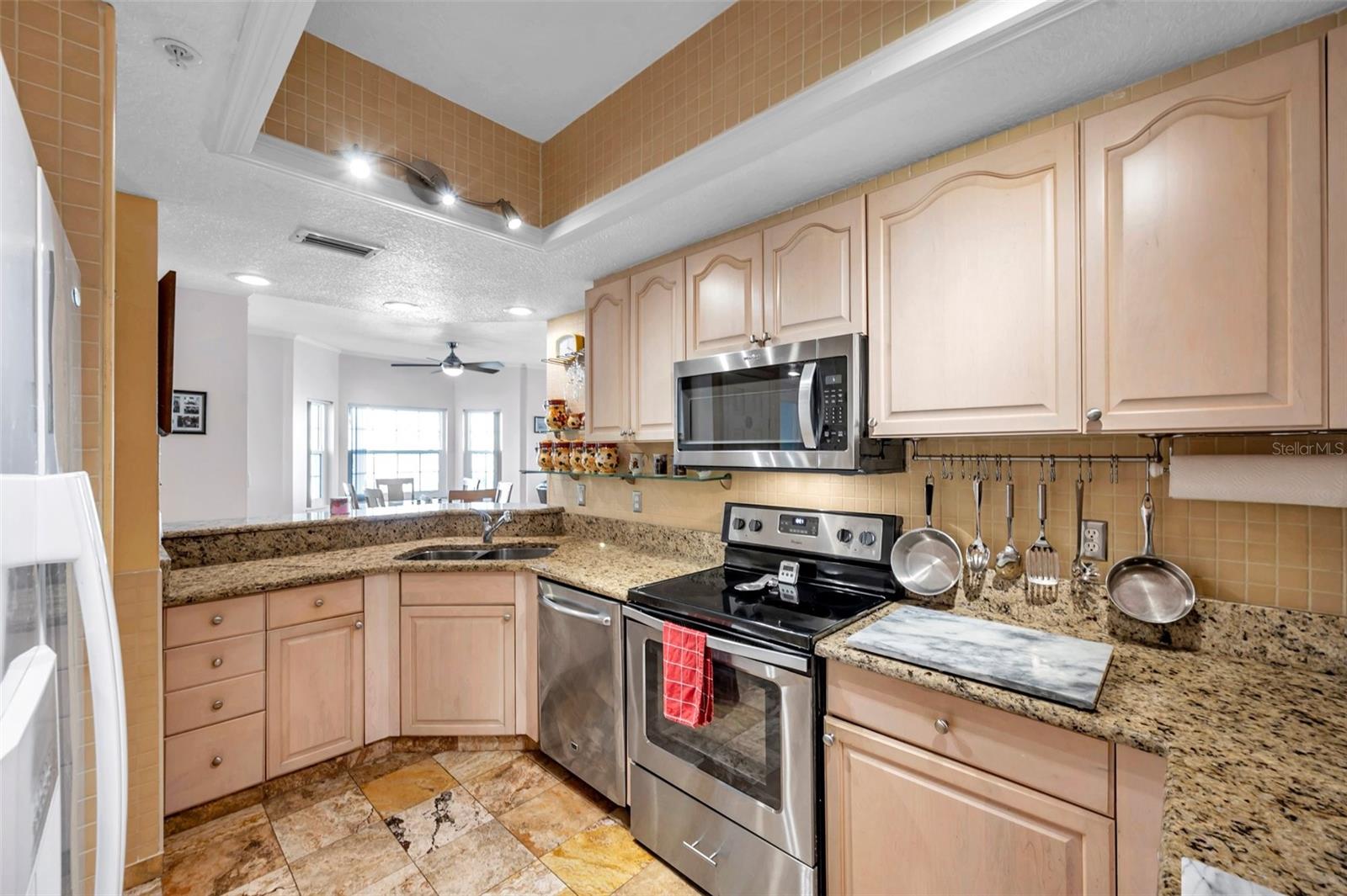 Image 13 of 49 For 399 150th  101