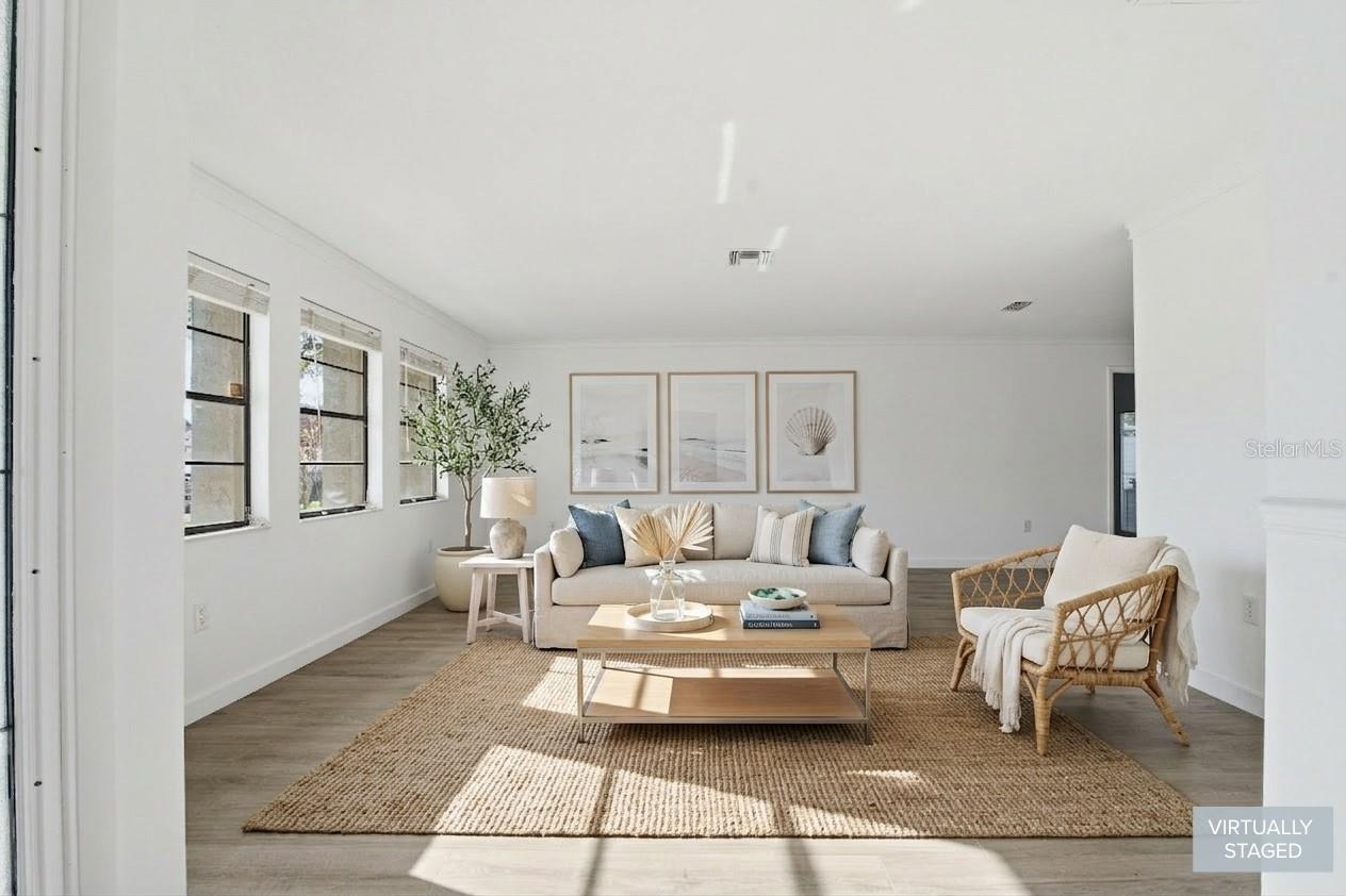 Image 15 of 81 For 9430 Patricia Court