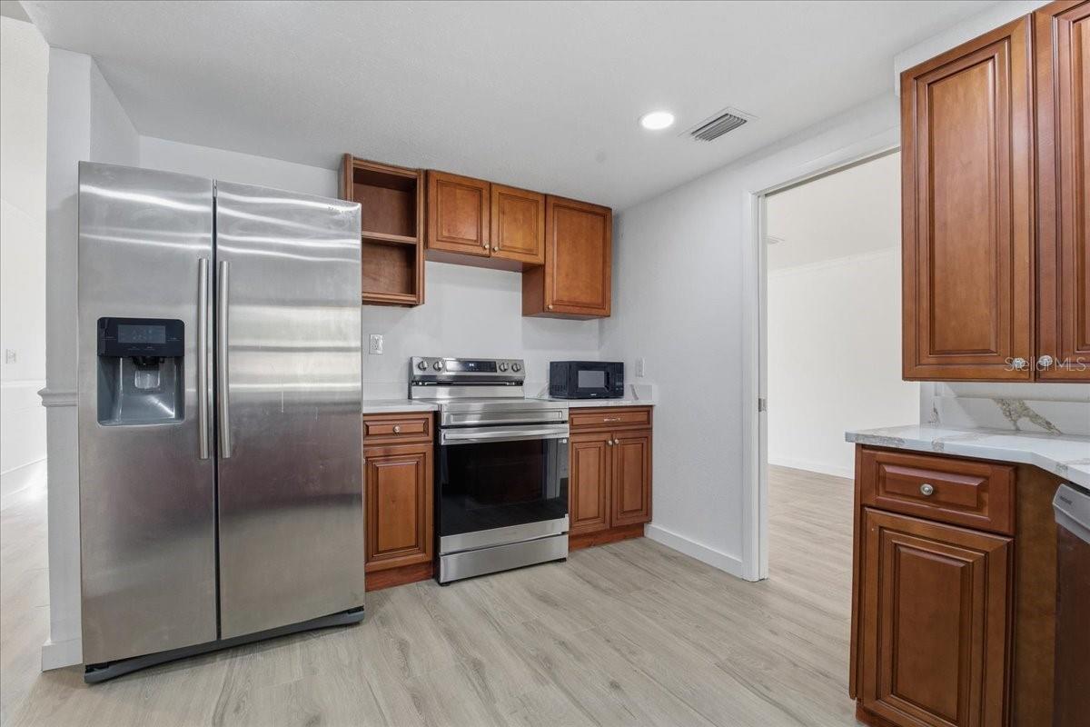 Image 24 of 81 For 9430 Patricia Court