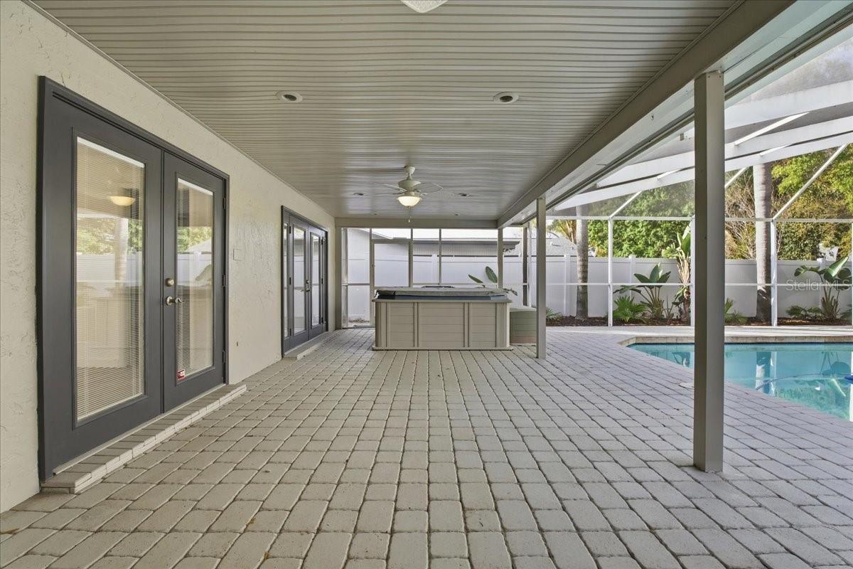 Image 27 of 81 For 9430 Patricia Court