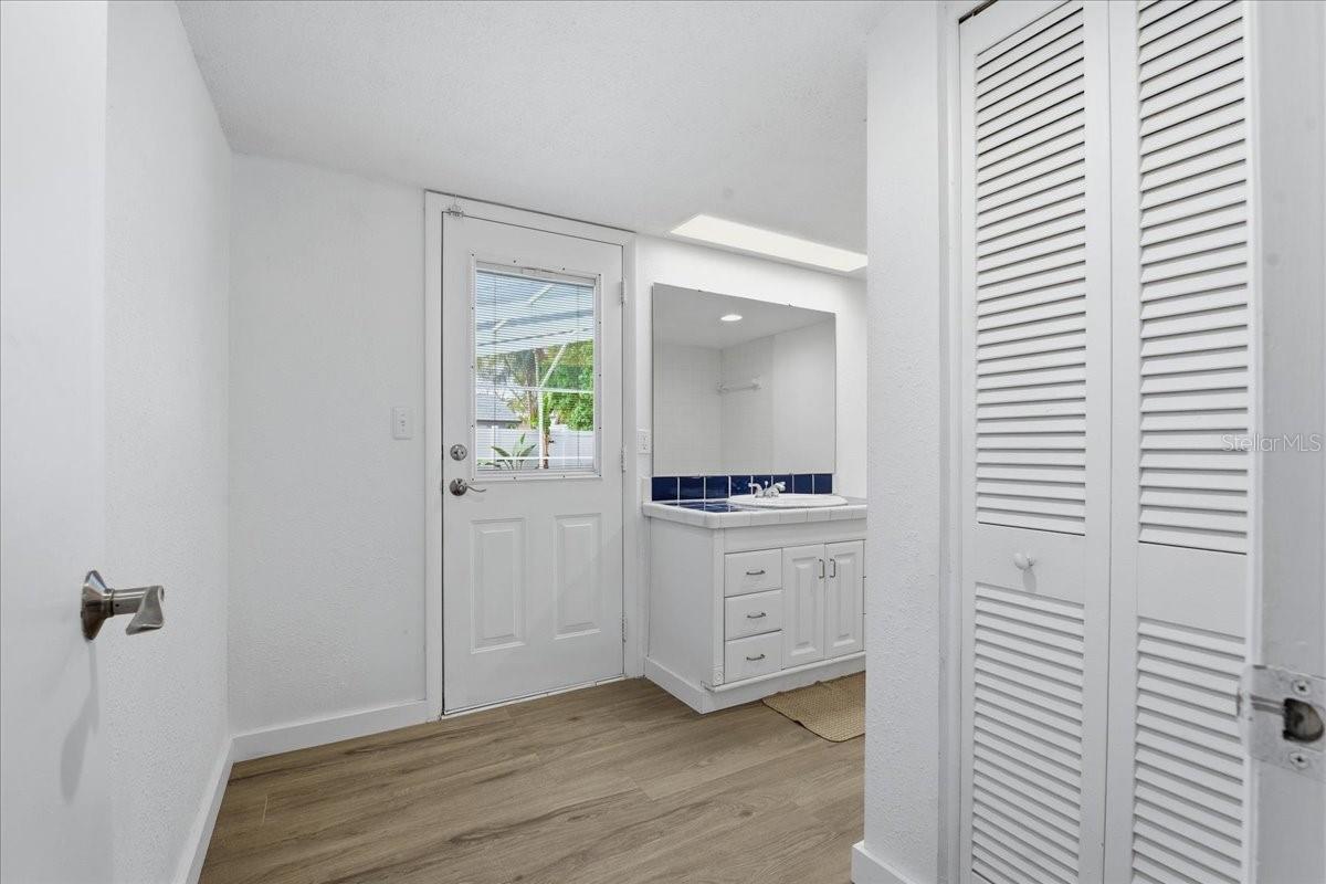 Image 36 of 81 For 9430 Patricia Court