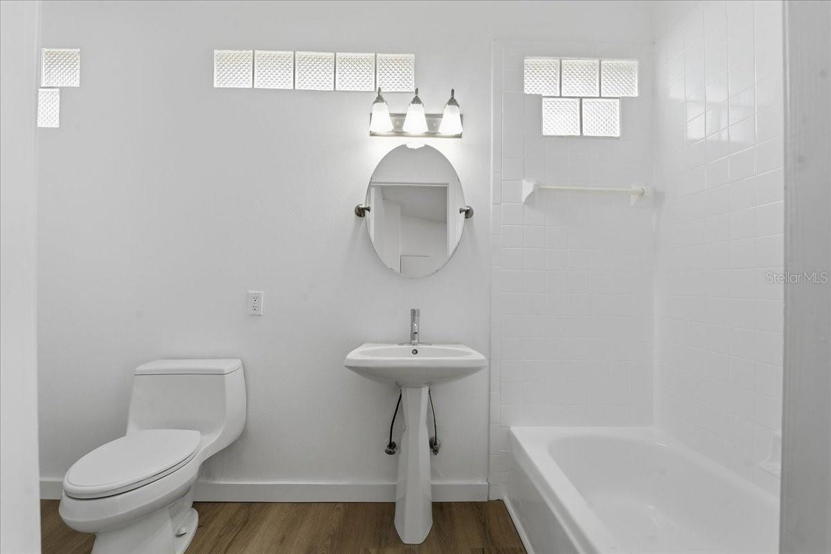 Image 41 of 81 For 9430 Patricia Court