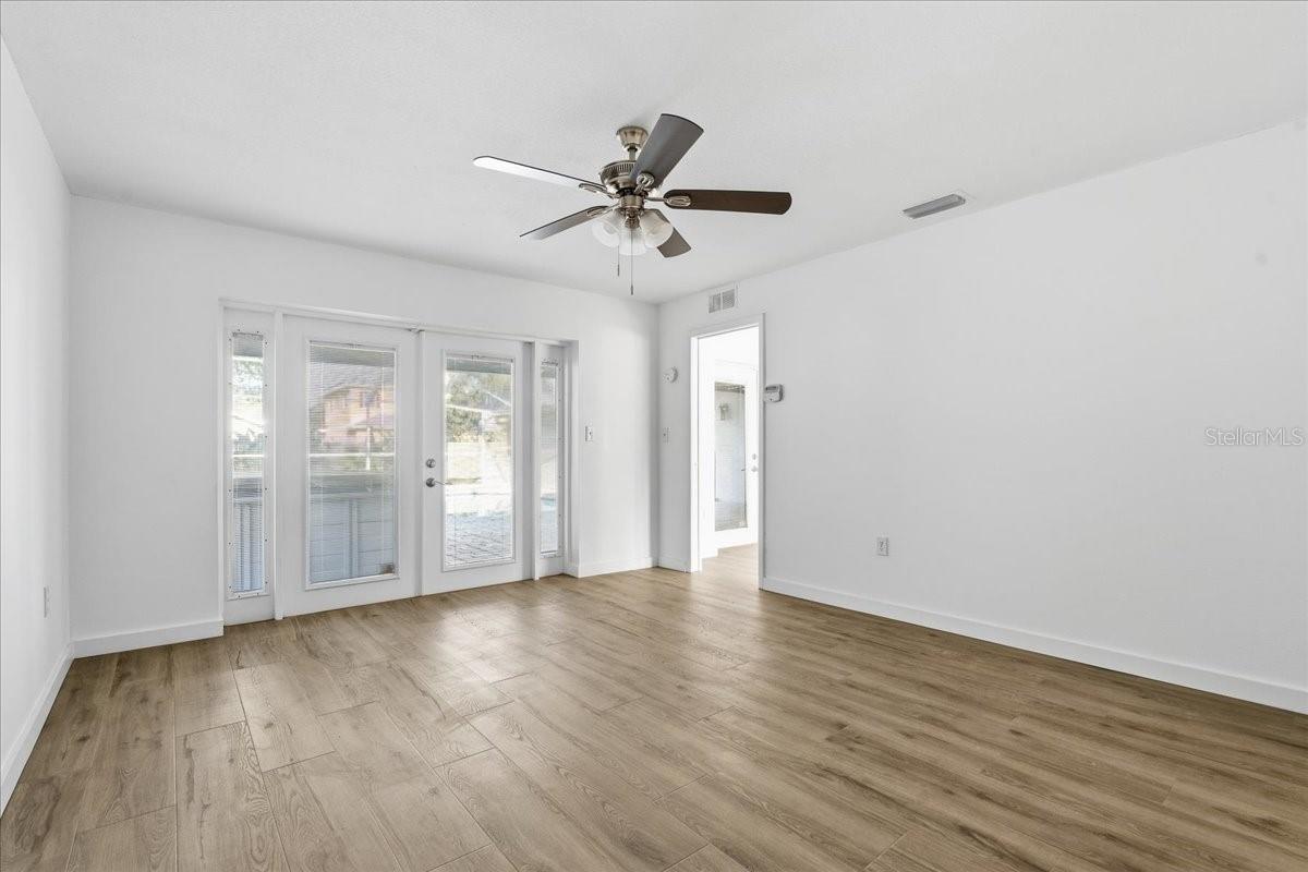 Image 55 of 81 For 9430 Patricia Court