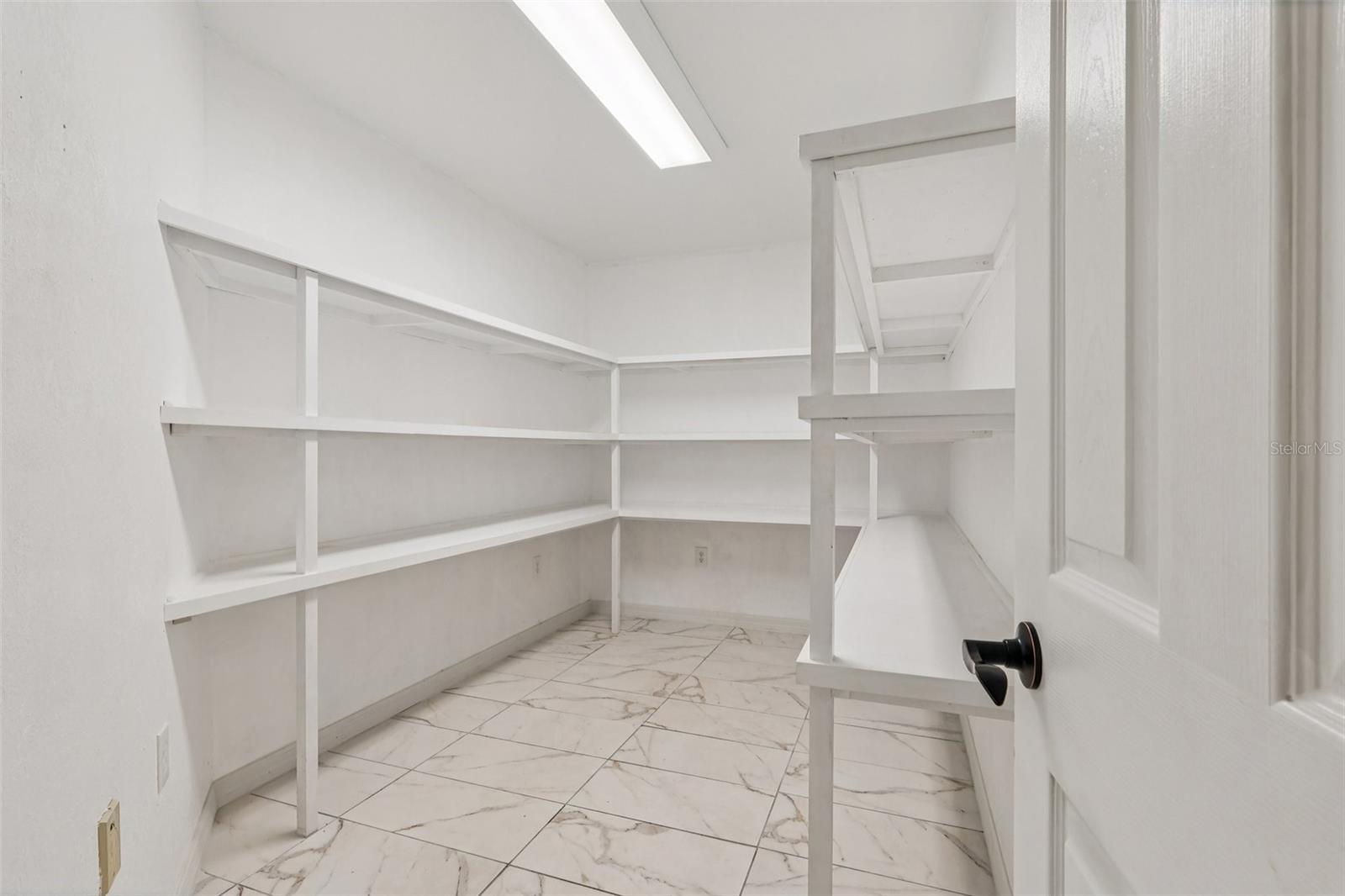 Image 16 of 49 For 7026 Pinehaven Drive